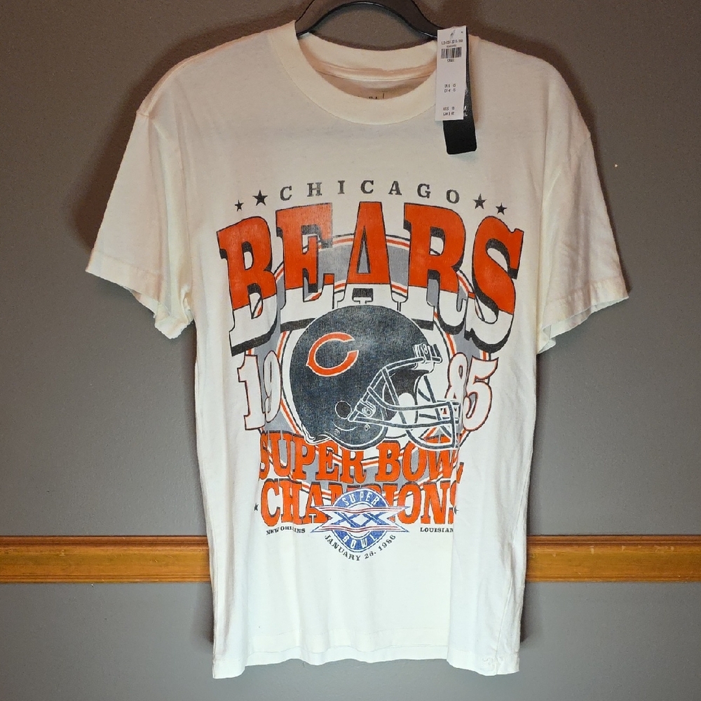Abercrombie & Fitch Chicago Bears Graphic Tee - White and Orange